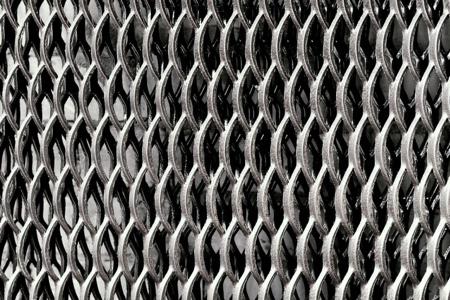 Diferença entre Chapa Expandida e Perfurada